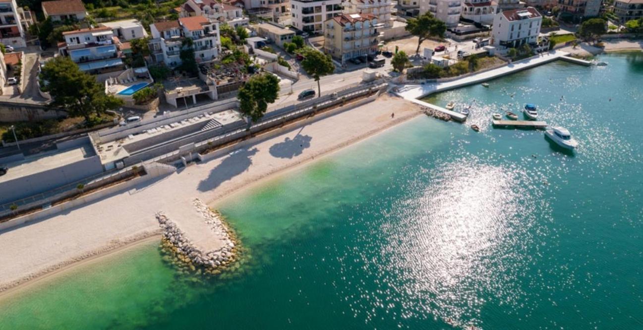 Apartman Mikola With Sea View Trogir Zewnętrze zdjęcie